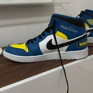 Custom Morgan and Morgan Jordan 1 mid. Very rare!!